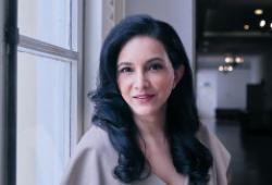 Grit Before Glitter: Storyteller Kamini Ramachandran Keeps Asian Tradition Alive